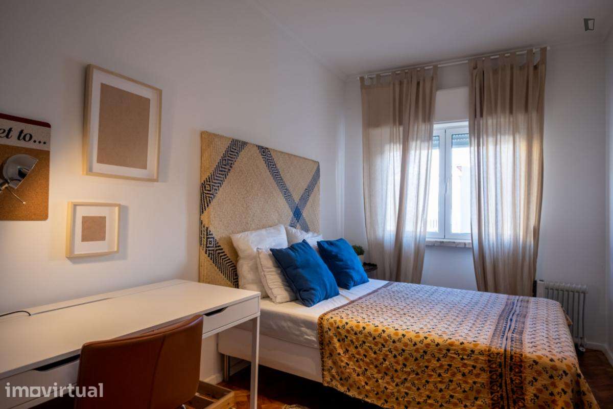 Quarto - localizado em Ajuda Lisbon - Grande imagem: 5/19