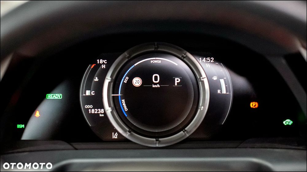 Lexus ES 300h F Sport - 18