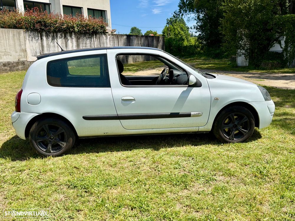 Renault Clio - 44