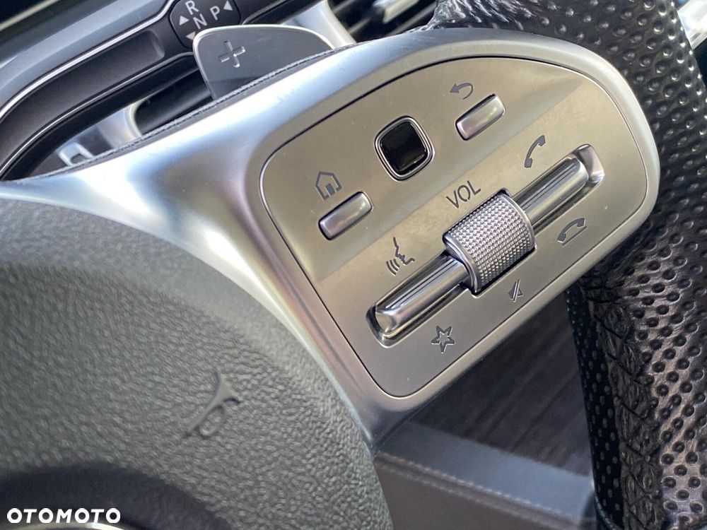 Mercedes-Benz GLS - 15