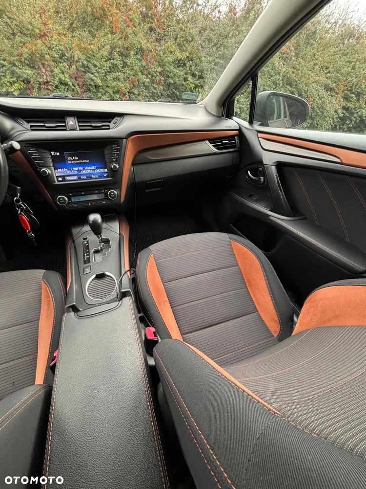 Toyota Avensis 1.8 Premium MS - 13