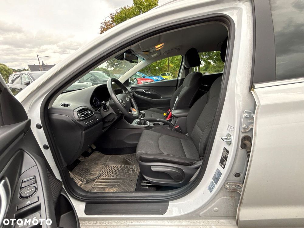 Hyundai i30 - 30