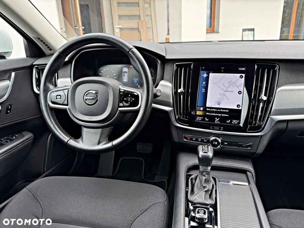 Volvo V90 D4 Geartronic Momentum - 25