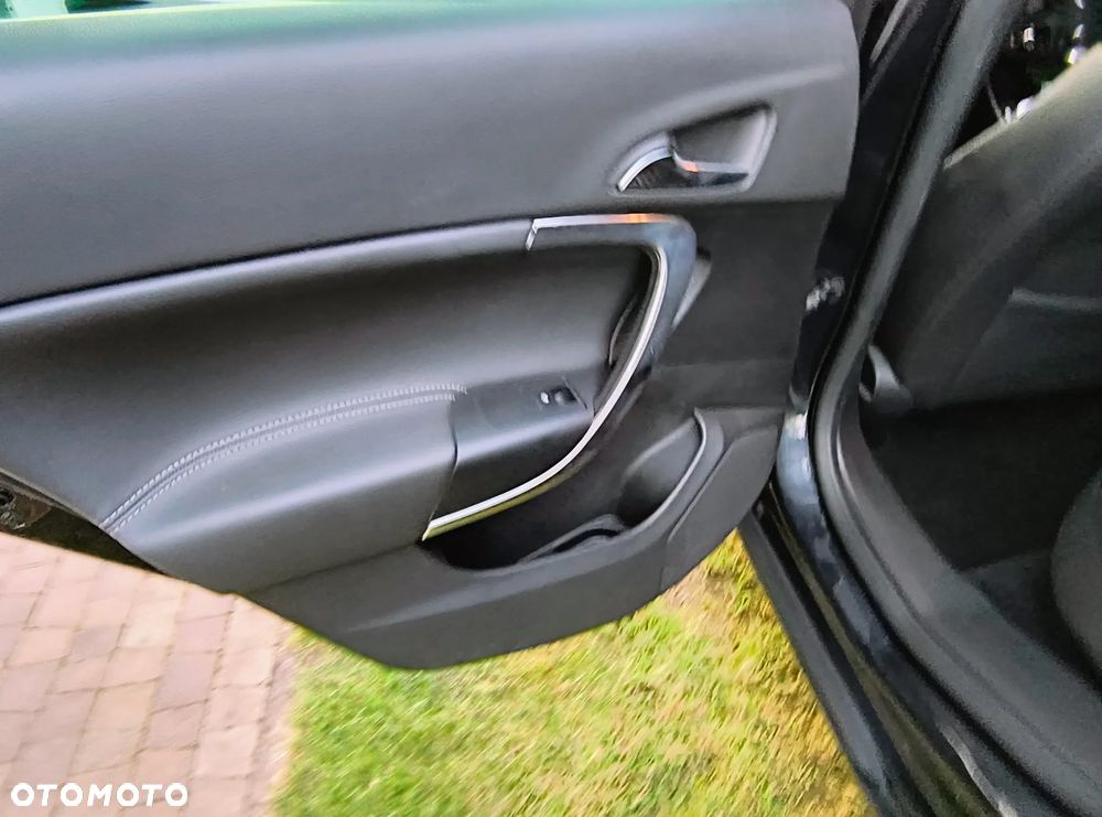 Opel Insignia 2.0 CDTI Cosmo 4x4 - 16