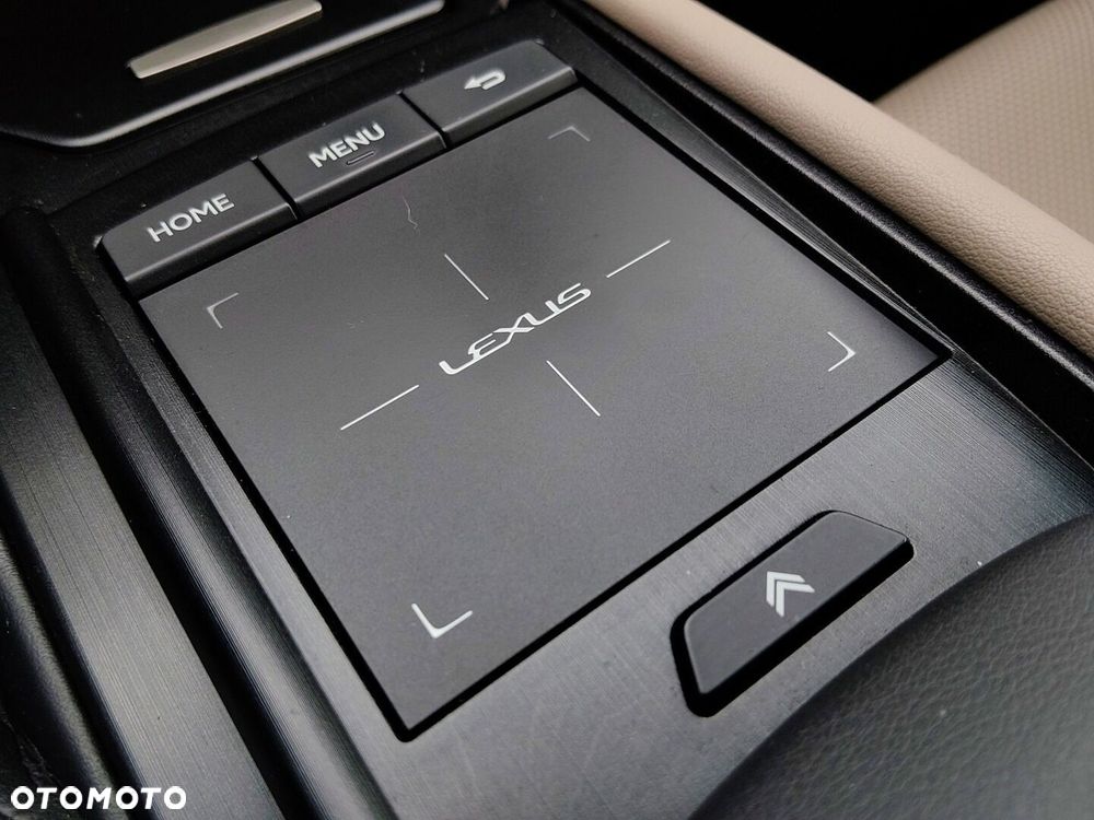 Lexus ES 300h Prestige - 21