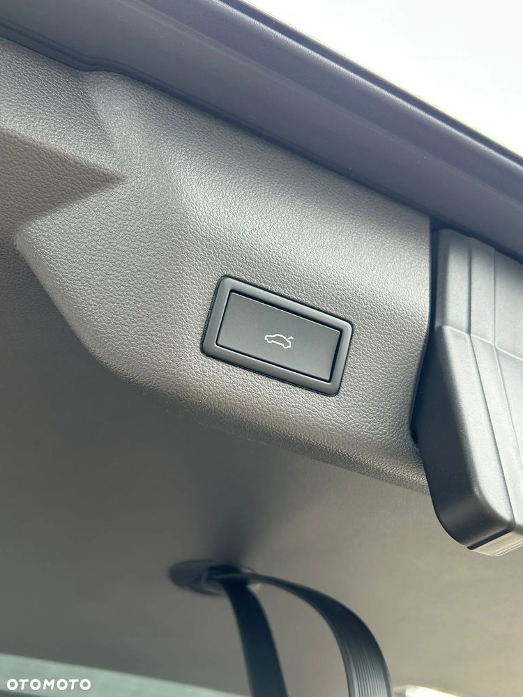 Volkswagen Multivan 2.0 TDI L2 Edition DSG - 15