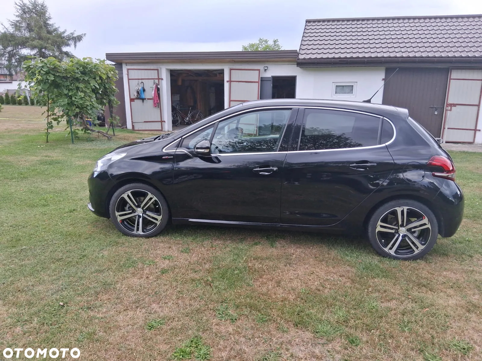 Peugeot 208 - 3