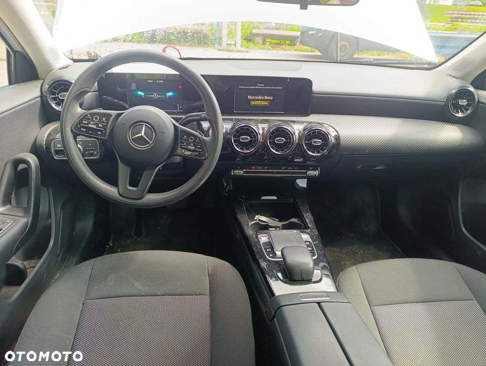 Mercedes-Benz Klasa A 180 d 7G-DCT - 9
