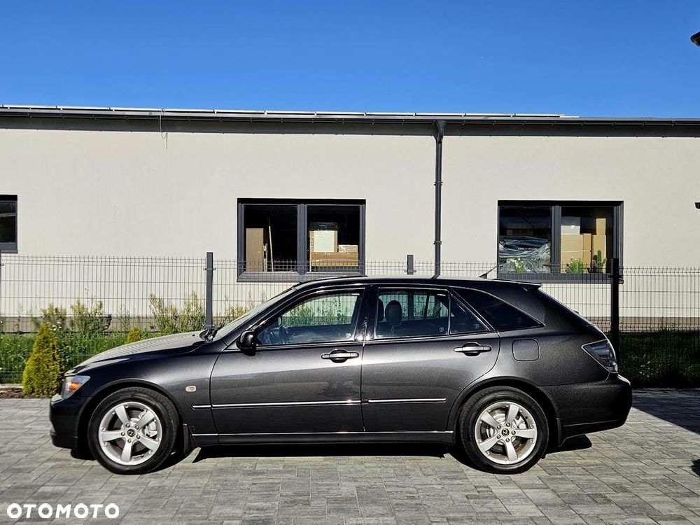 Lexus IS 200 SC Prestige - 7