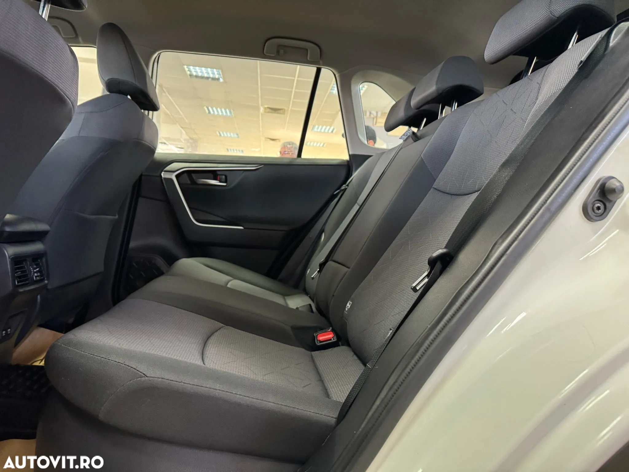 Toyota RAV4 2.5 Hybrid VVT-iE 4x4 Active - 13