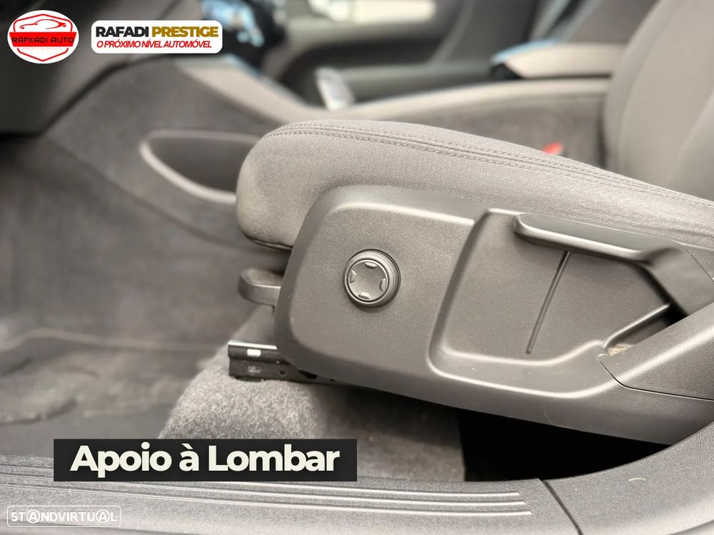 Volvo XC 40 1.5 T3 Momentum Geartronic - 13
