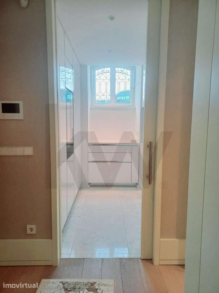 Duplex T2 - jardim e logradouro - Estrela, Lisboa - Grande imagem: 4/38