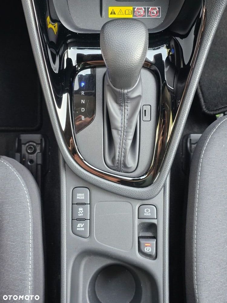 Toyota Yaris Hybrid 1.5 Style - 15