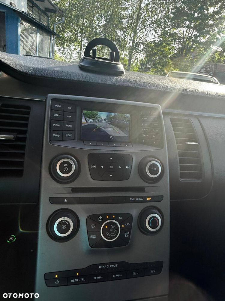 Ford Flex - 13