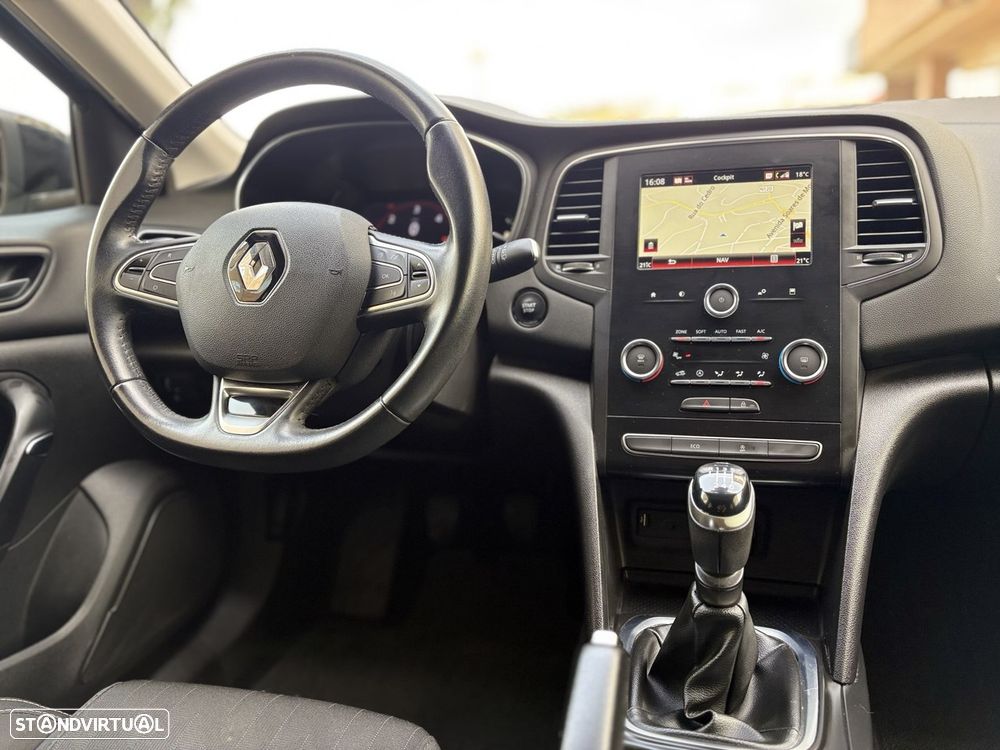 Renault Mégane Sport Tourer BLUE dCi 115 LIMITED - 17