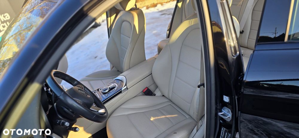 Mercedes-Benz GLC - 17