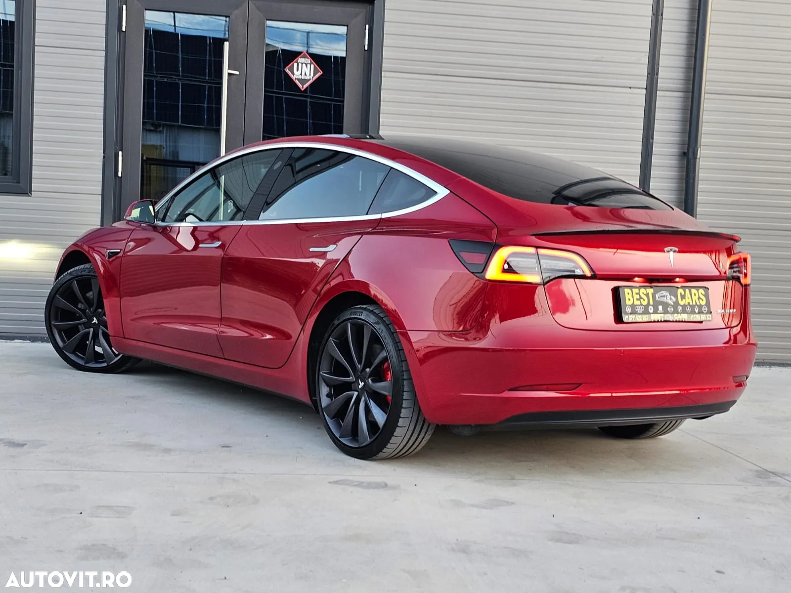 Tesla Model 3 Langstreckenbatterie Allradantrieb Dual Motor Performance - 4