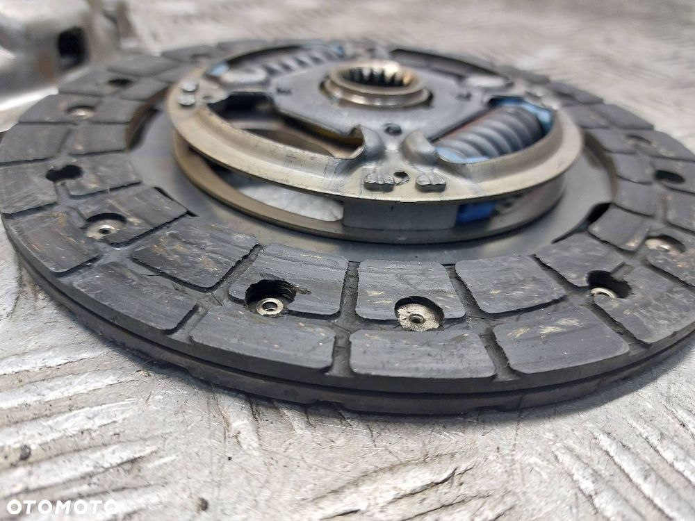 SPRZĘGŁO TARCZA + DOCISK + ŁOŻYSKO OPOROWE TOYOTA YARIS I 1.0 16V - 2