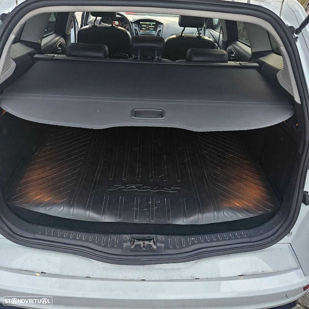 Ford Focus SW 1.0 EcoBoost S&S TITANIUM - 10