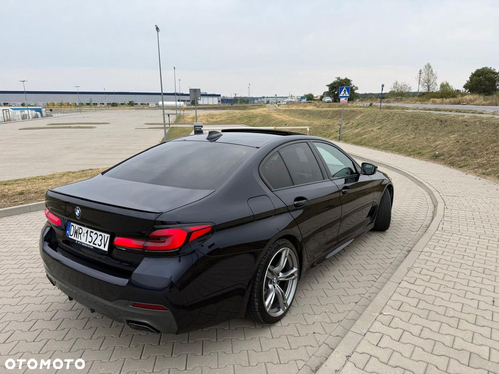 BMW Seria 5 520i M Sport Edition - 10