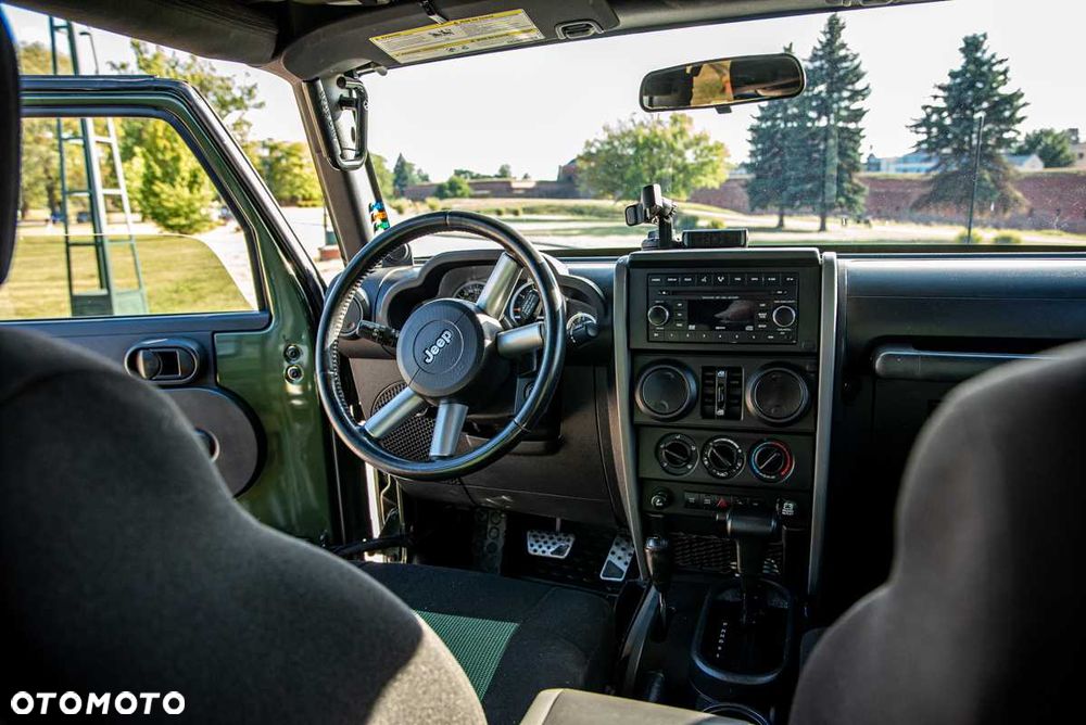 Jeep Wrangler - 5