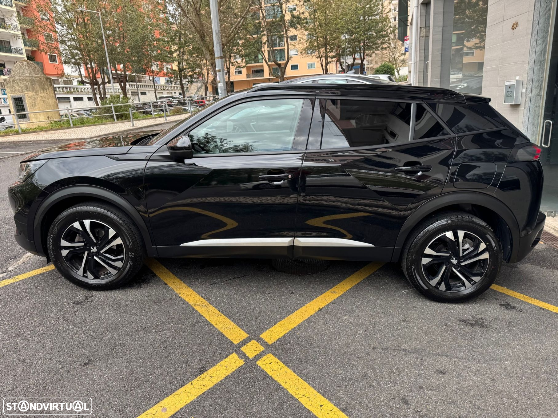 Peugeot 2008 BlueHDi 110 Allure - 34