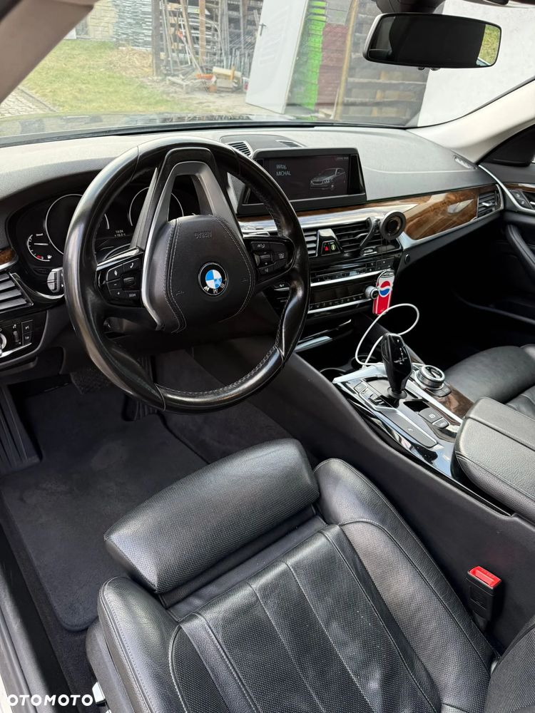 BMW Seria 5 530d xDrive Sport Line - 5