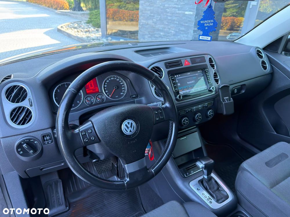 Volkswagen Tiguan - 23