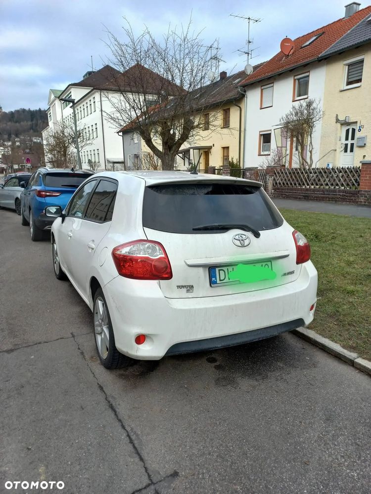 Toyota Auris 1.6 Dynamic - 3