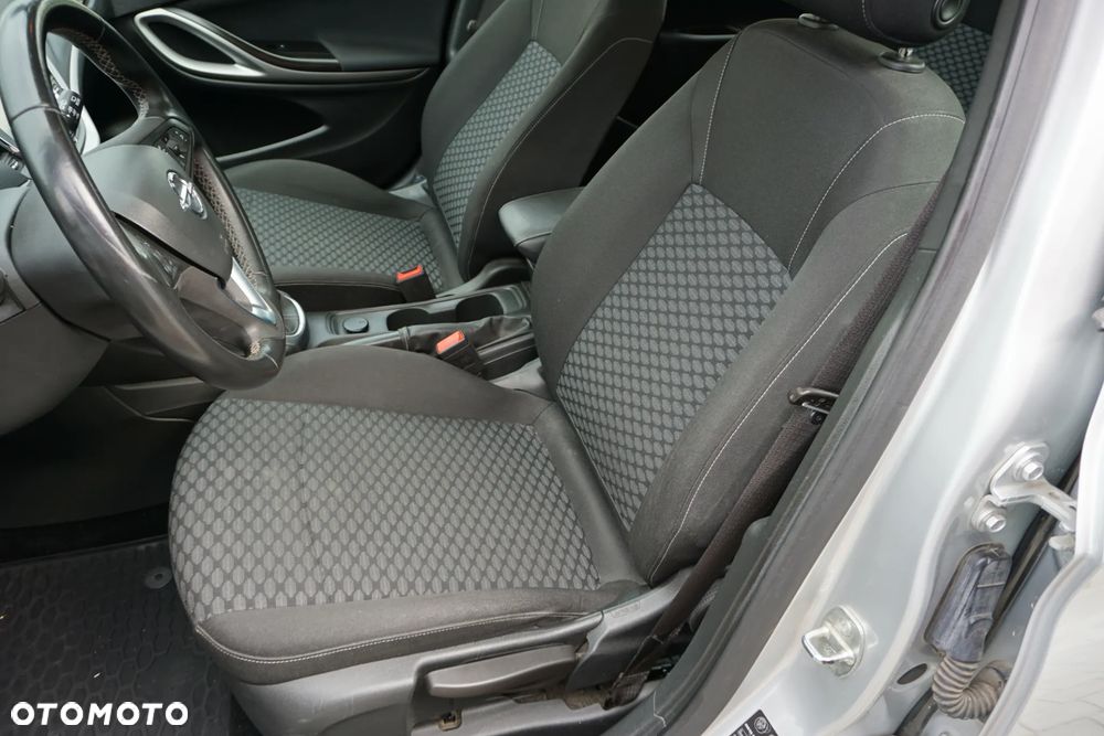 Opel Astra 1.4 T Elite S&S - 23