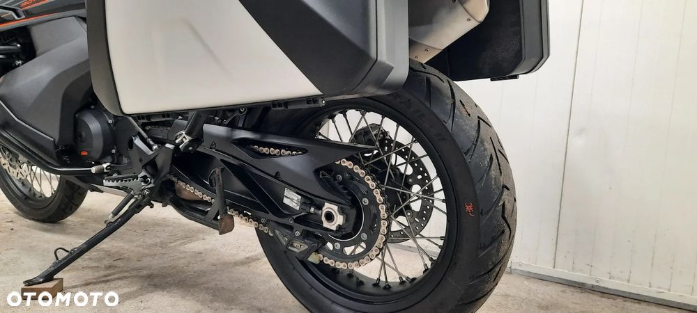 KTM Adventure - 4