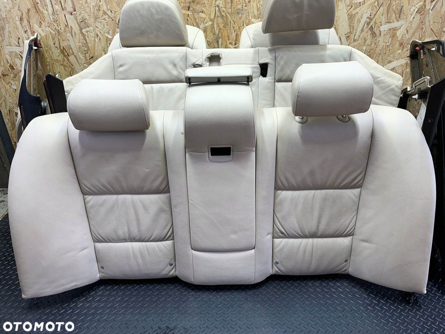 FOTELE GRZANE KANAPA TAPICERKA KREMOWA SKÓRA EUROPA BMW E60 2008 KOMPLET - 2