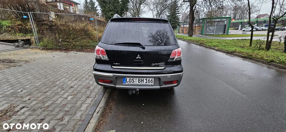 Mitsubishi Outlander 2.0 4WD Invite - 6