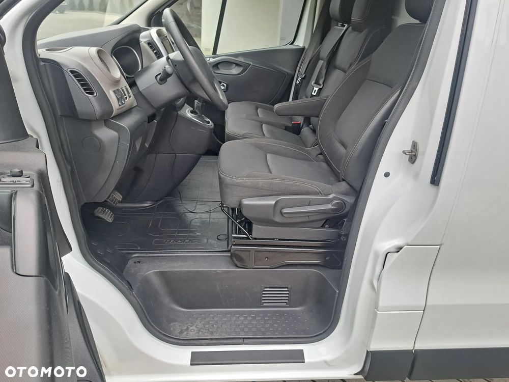 Renault Trafic - 9
