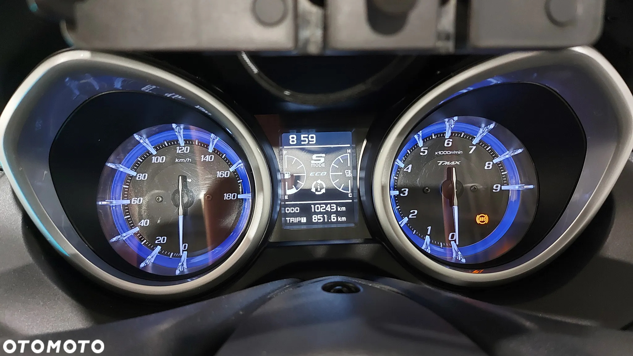 Yamaha Tmax - 9