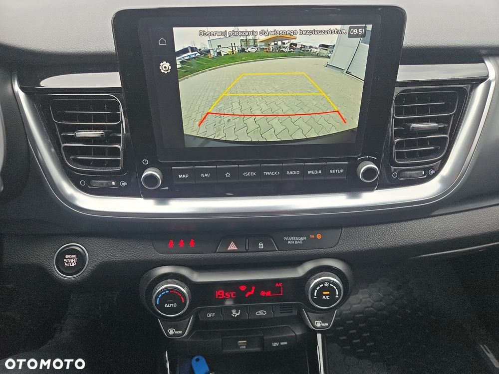 Kia Stonic 1.0 T-GDI L Business Line - 17