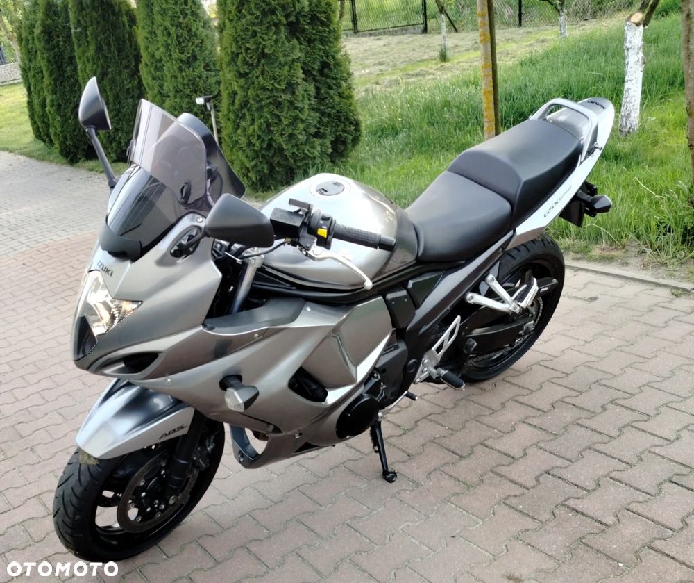 Suzuki GSX - 20