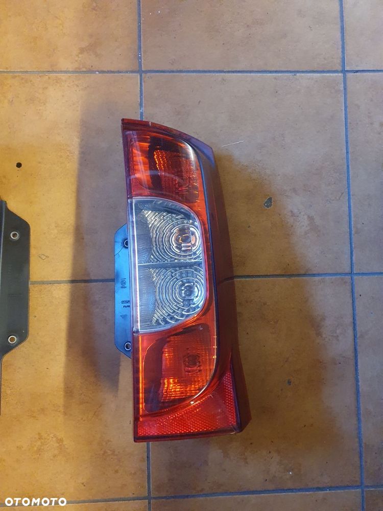 LAMPA LEWA TYŁ BIPPER QUBO NEMO - 3