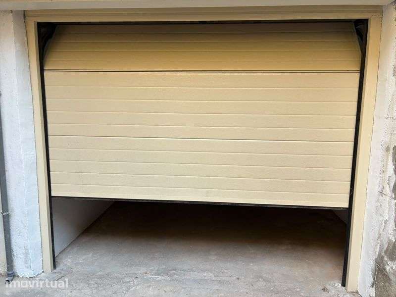 Venda de duas Garagens - Grande imagem: 3/4