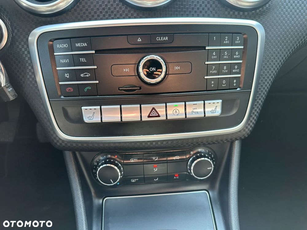 Mercedes-Benz Klasa A 180 (BlueEFFICIENCY) Style - 36