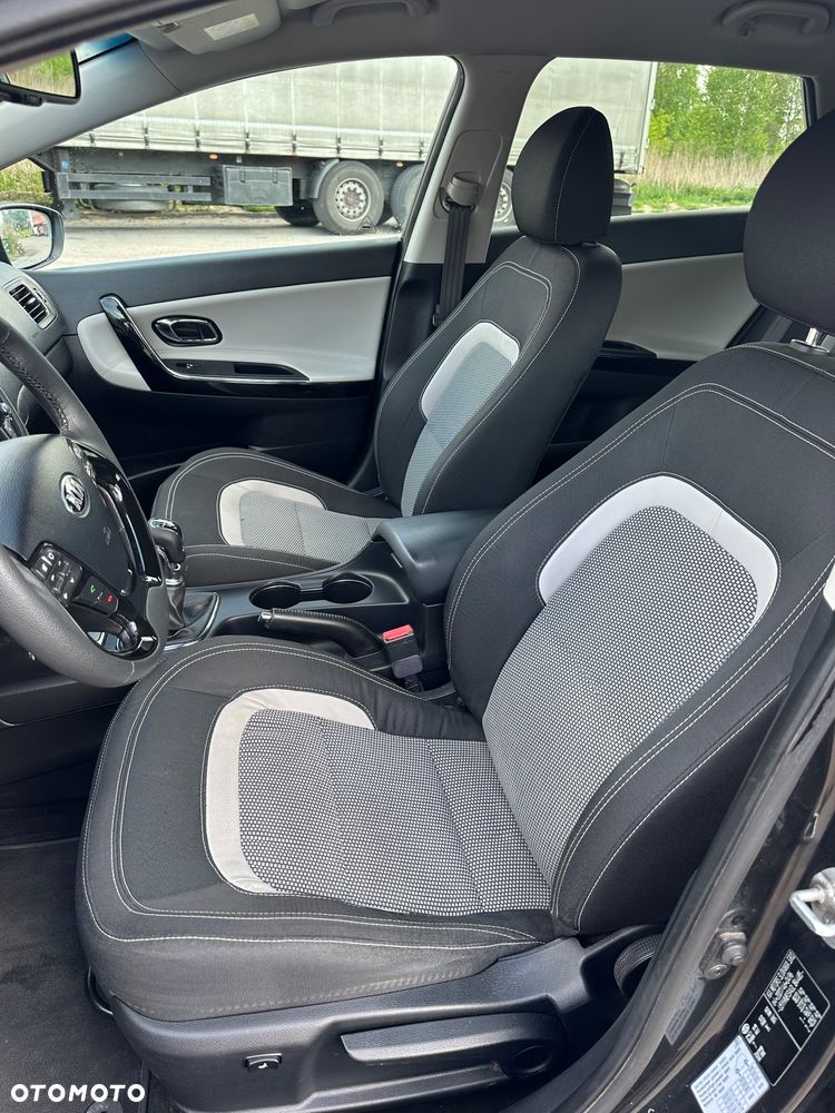Kia Ceed 1.6 GDI L Business Line - 26