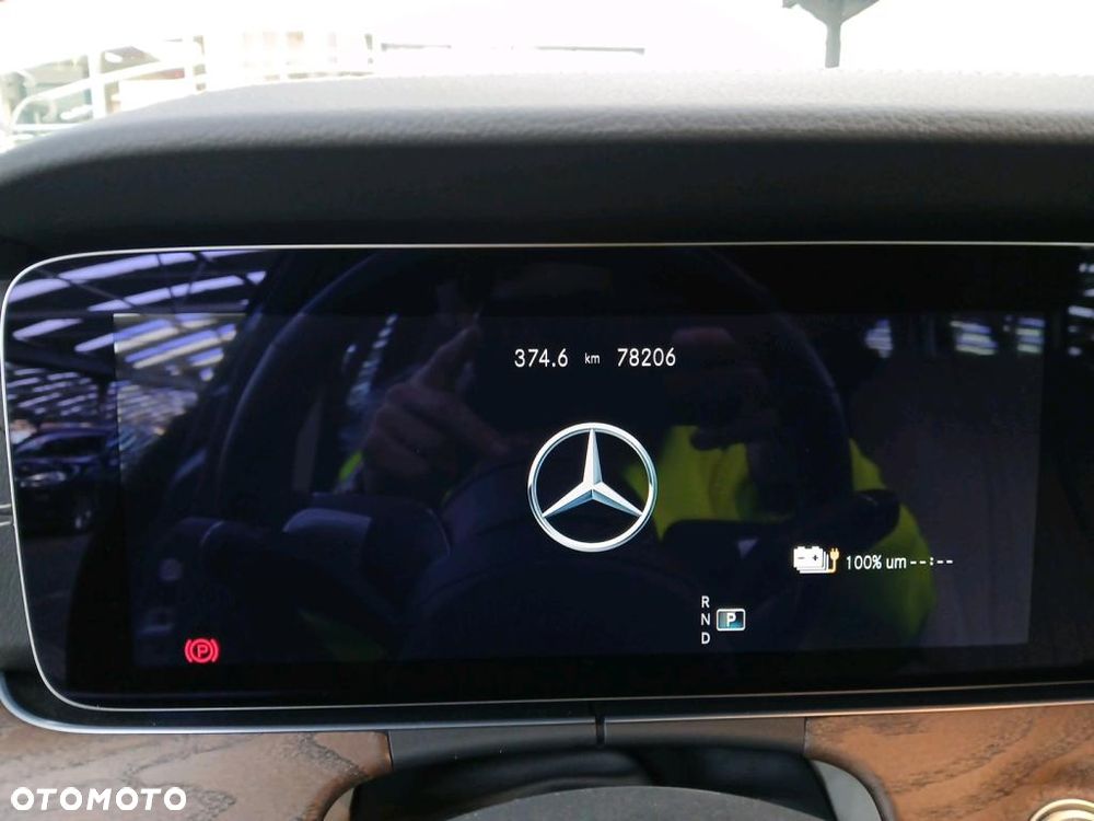 Mercedes-Benz Klasa E 300 de PHEV 4-Matic Exclusive 9G-Tronic - 8