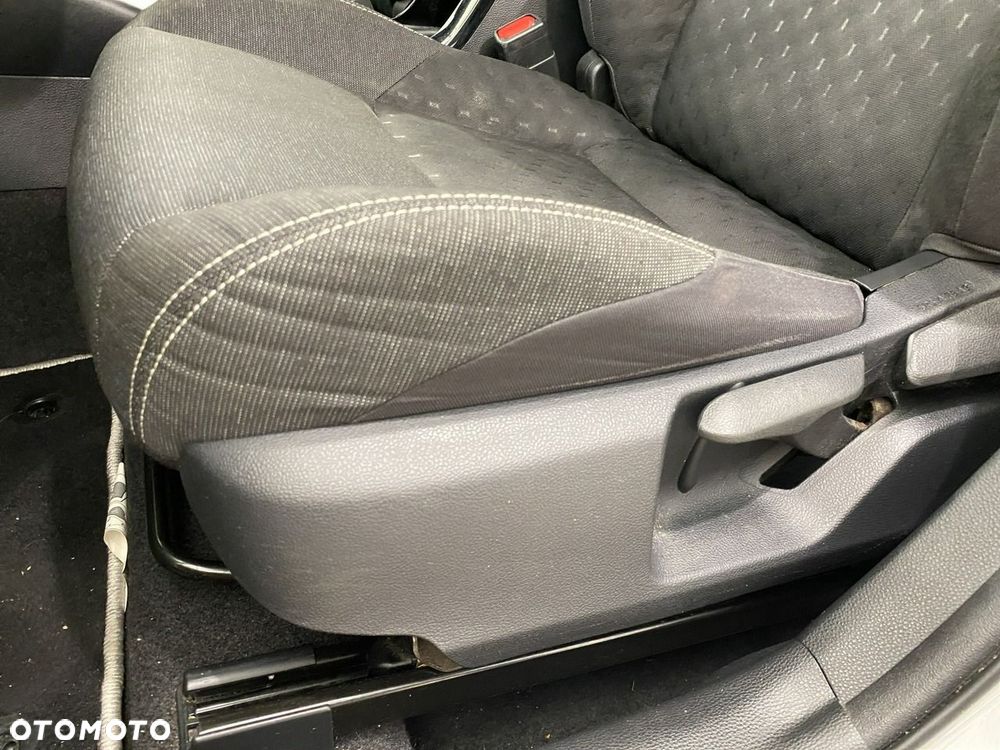 Toyota Corolla - 18