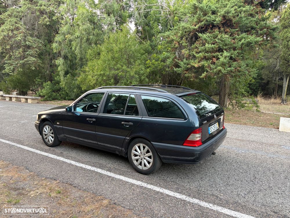 Mercedes-Benz C 220 D Classic - 2