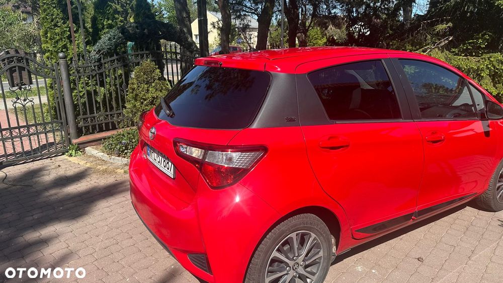 Toyota Yaris 1.5 Premium - 9