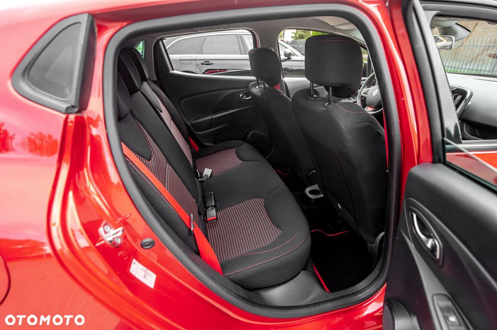 Renault Clio TCe 200 EDC Sport R.S - 35