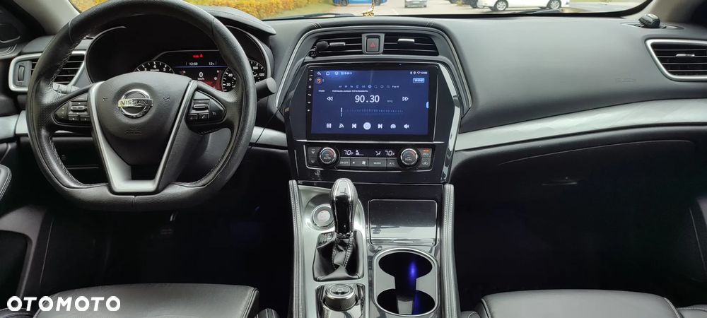 Nissan Maxima - 20