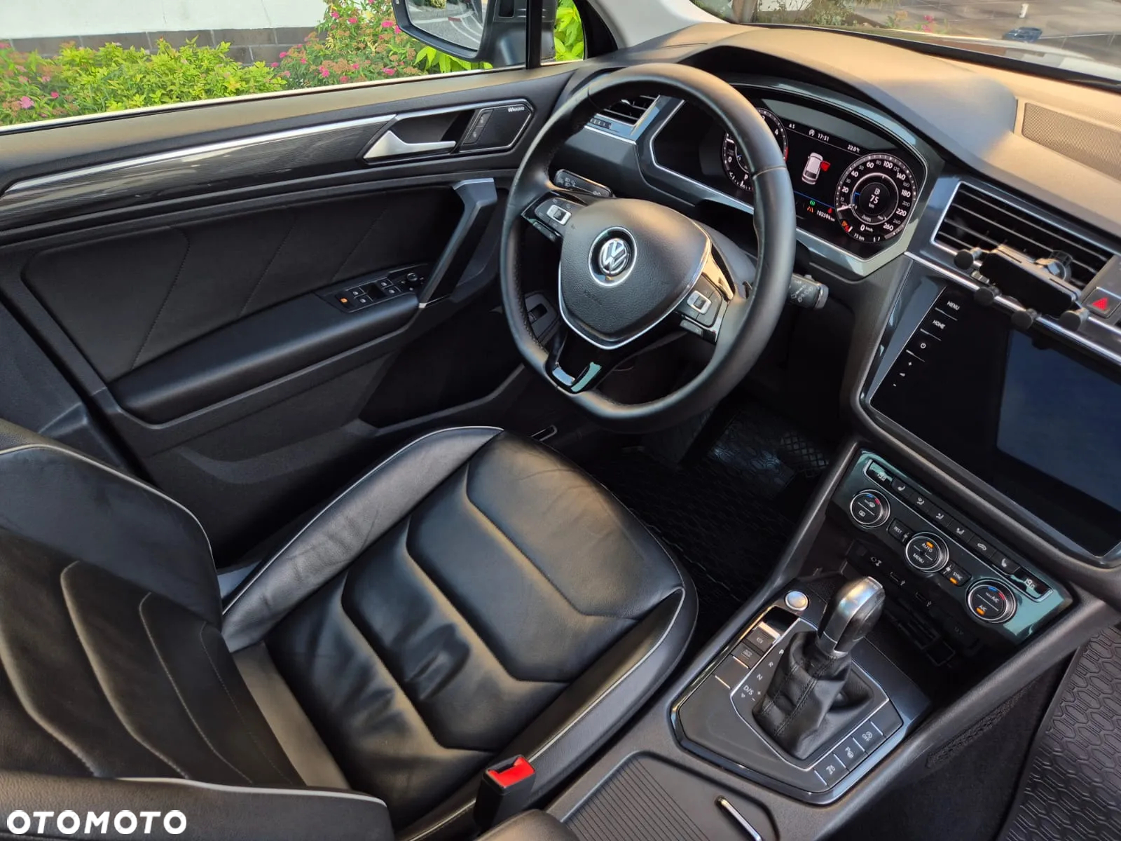 Volkswagen Tiguan - 3