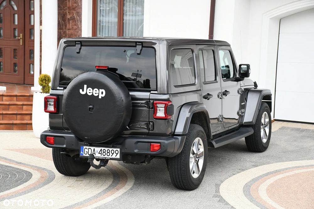 Jeep Wrangler Unlimited 2.2 CRD Sahara - 12