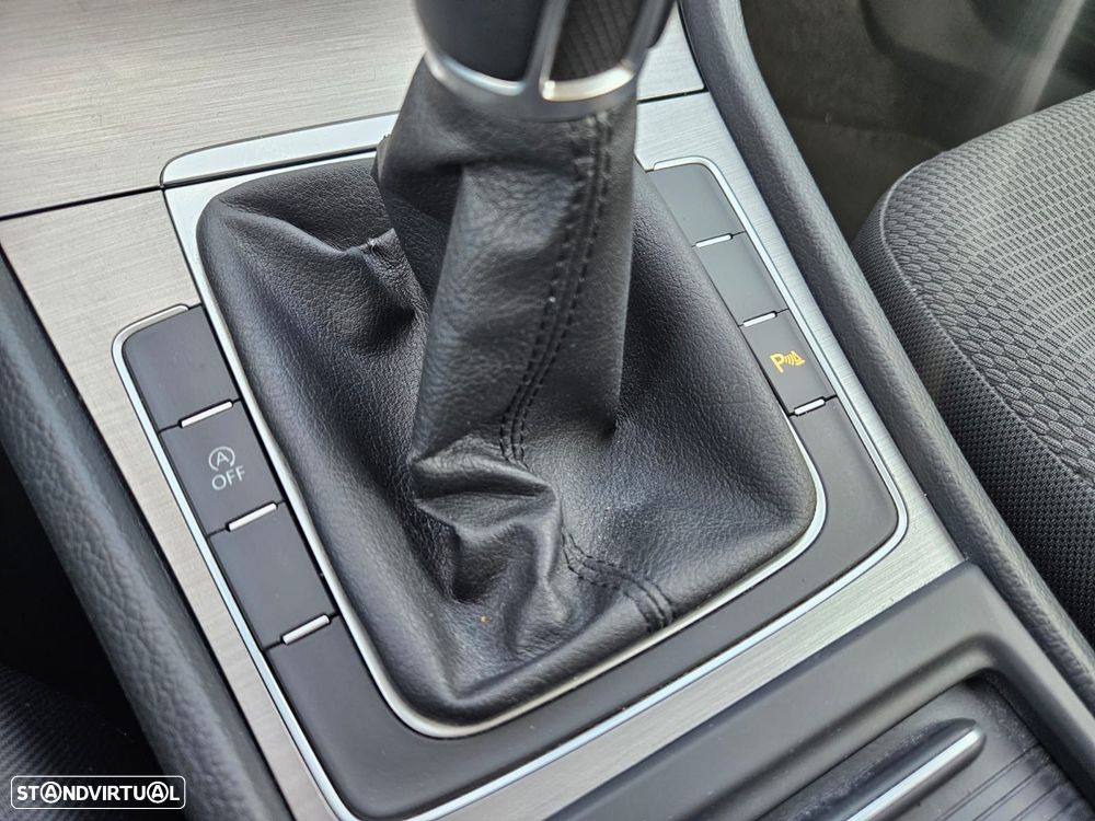 VW Golf Variant 1.6 TDi Confortline - 37